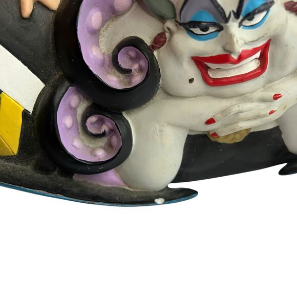 Disney Villains 3D Picture Frame Ursla Maleficent Jafar Cruella - Picture 5 of 9